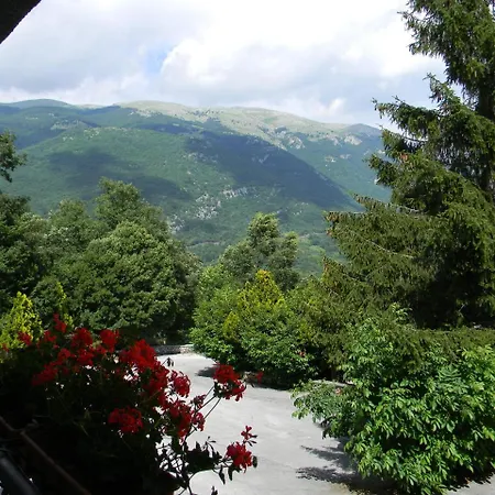 Hotel Valdirose *