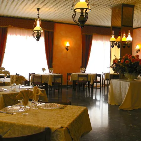 Hotel Valdirose *